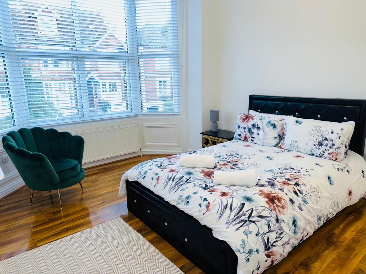 Newly Refurbished Two Bedrooms Flat St Leonards-on-Sea Exterior photo